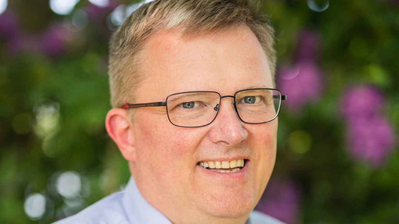 Friedrich-Bernd Albers ist VW-Betriebsrat und kandidiert für Die Linke zur Bundestagswahl