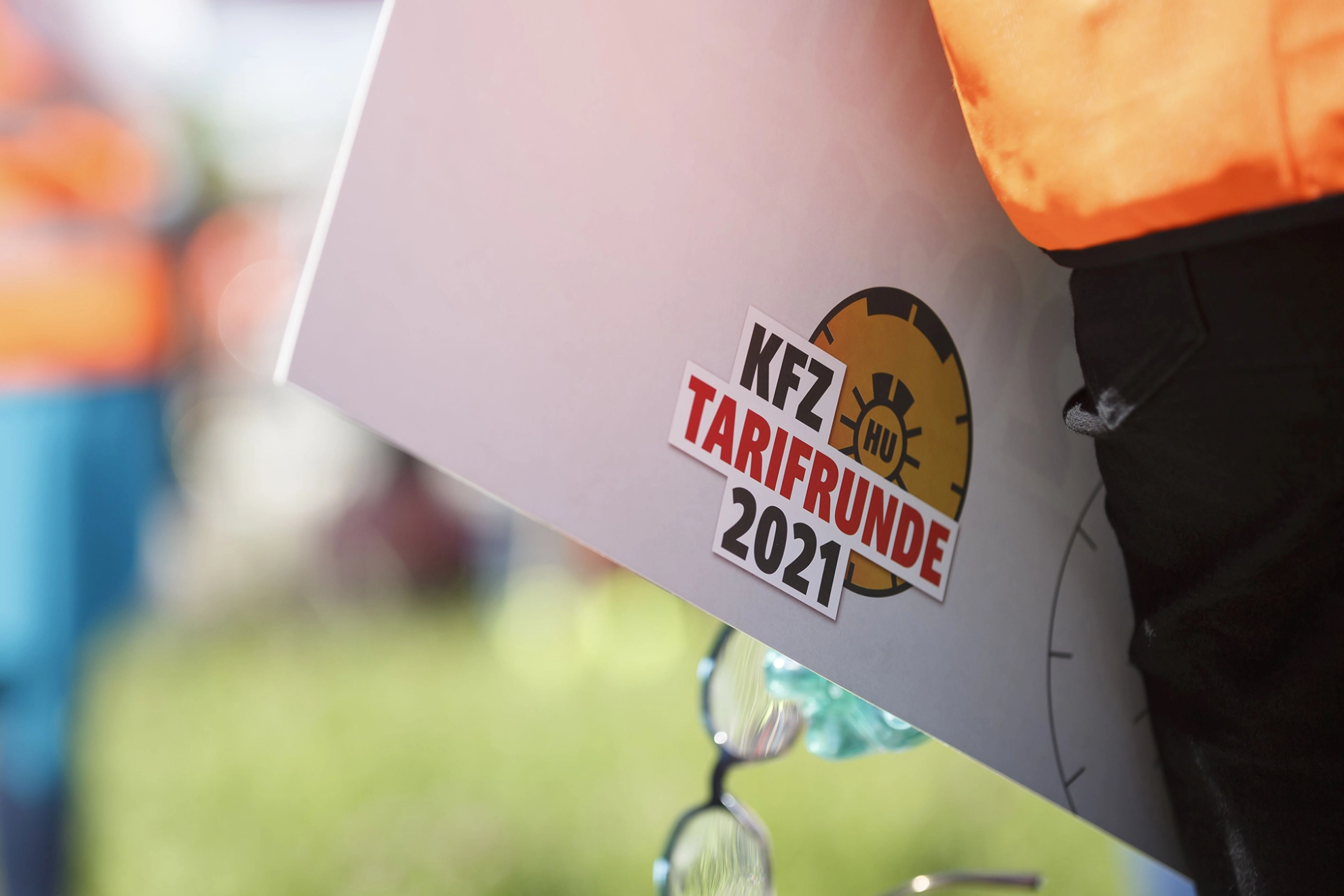 Warnstreik in der Kfz-Tarifrunde 2021