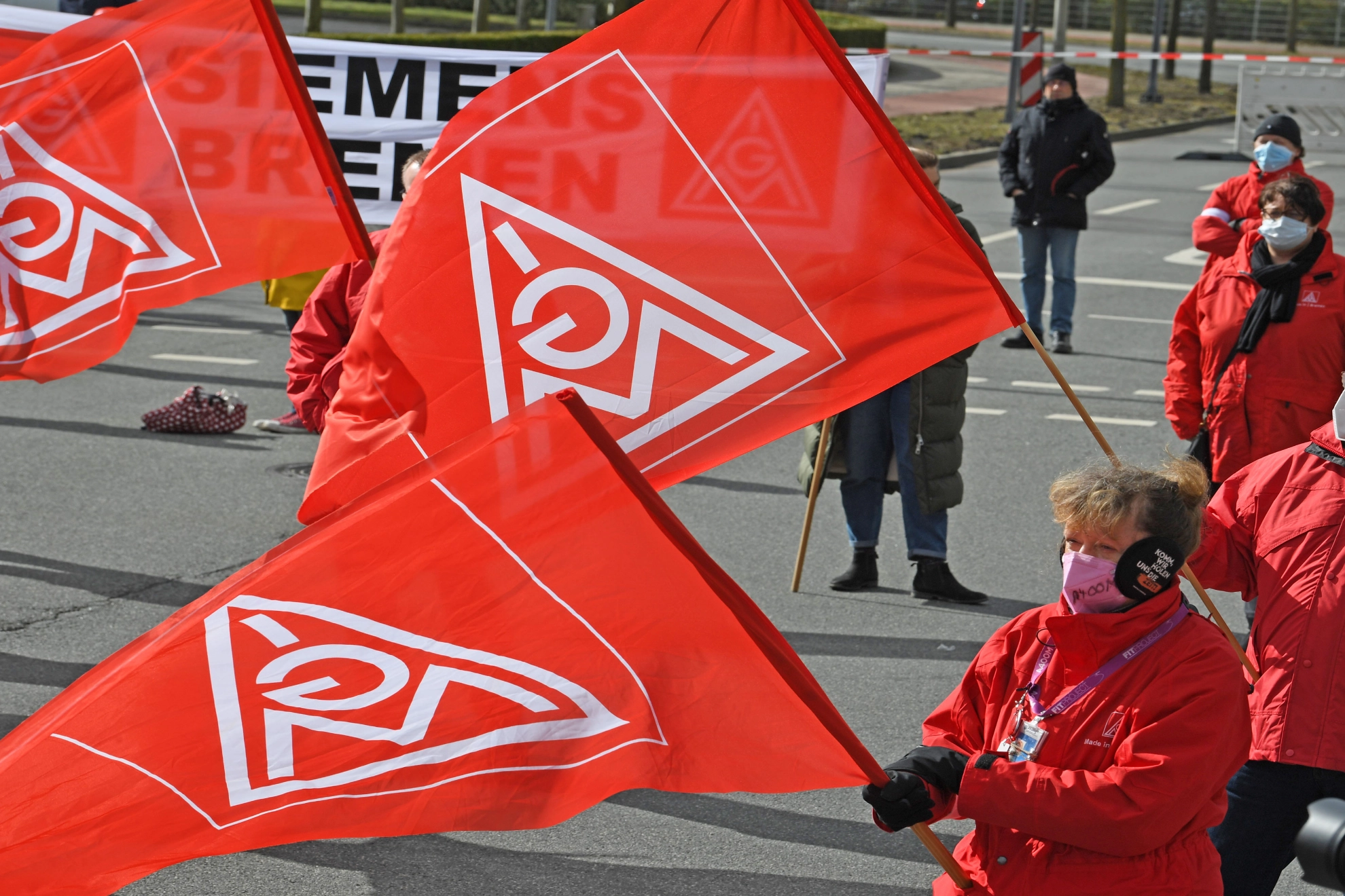 Warnstreik bei Airbus in Bremen im Rahmen der Tarifrunde in der Metall- und Elektroindustrie 2021