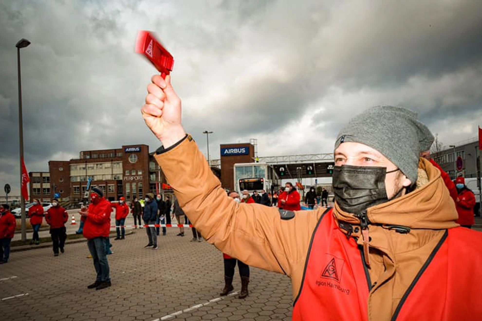 Tarifrunde 2021 in der Metall- und Elektroindustrie: Warnstreik bei Airbus in Hamburg