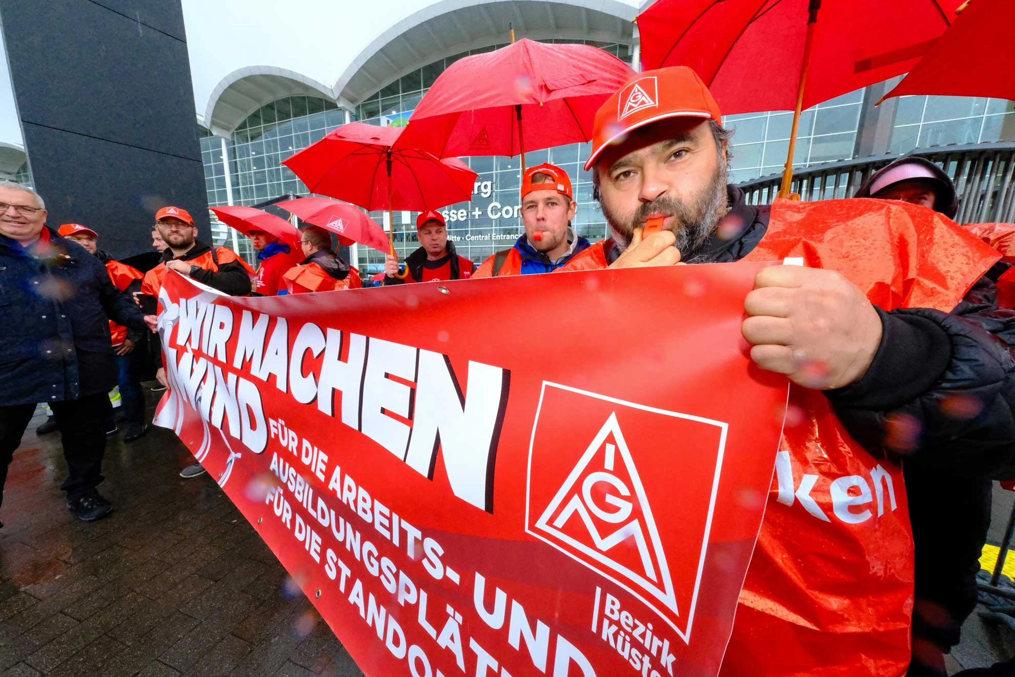 Warnstreik bei Vestas in Hamburg