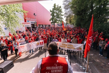 Warnstreik in Hamburger Kfz-Betrieben: Über 1.000 Beschäftigte machen sich für Forderungen stark 