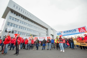 Mehr als 4.800 Beschäftigte beteiligen sich am Donnerstag bis Mittag an Warnstreiks